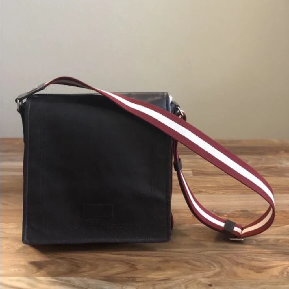 Bally Leather Crossbody Bag Messenger Bag